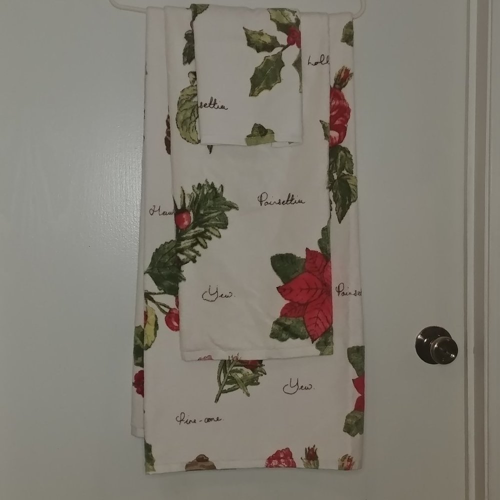 NWOT Pottery Barn Towel Set ( Bath, Hand, Washcloth)